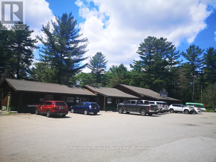 Long Building - 2832 Highway 60 Highway, Lake Of Bays (Franklin), ON