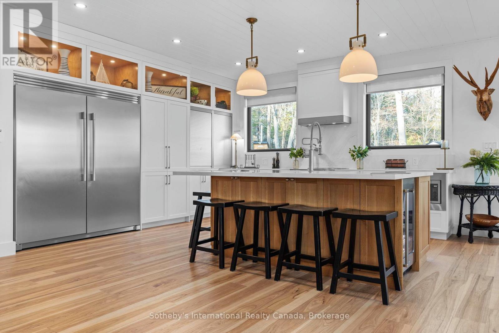 32 A11 Island, The Archipelago (Archipelago North), ON - Indoor