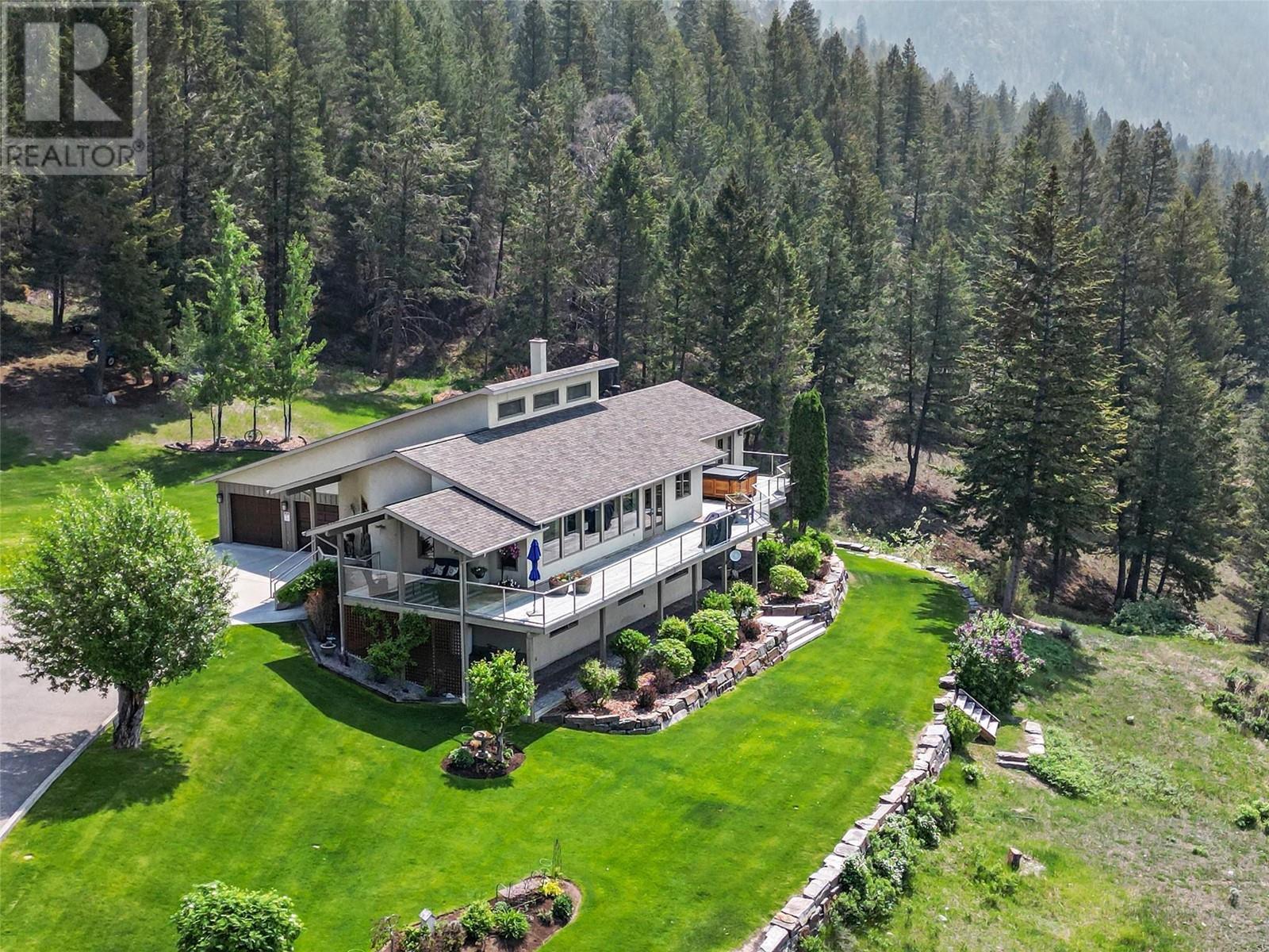 9520 Juniper Heights Road, Invermere, BC - Outdoor With Deck Patio Veranda