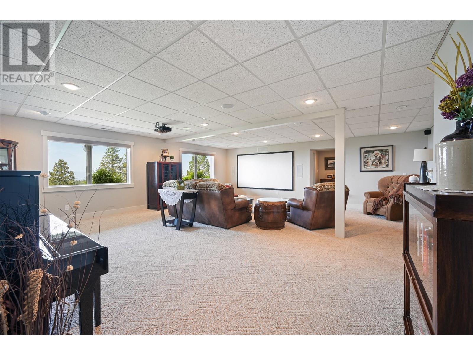 9520 Juniper Heights Road, Invermere, BC - Indoor