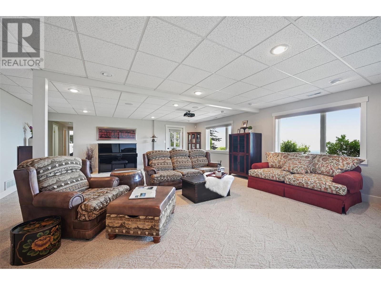 9520 Juniper Heights Road, Invermere, BC - Indoor