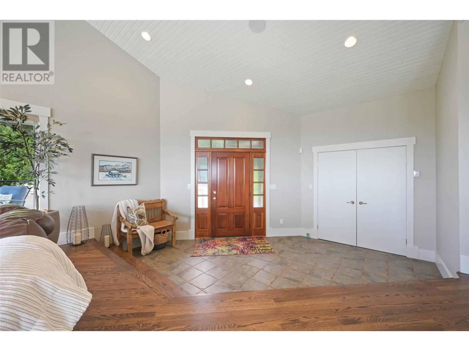 9520 Juniper Heights Road, Invermere, BC - Indoor