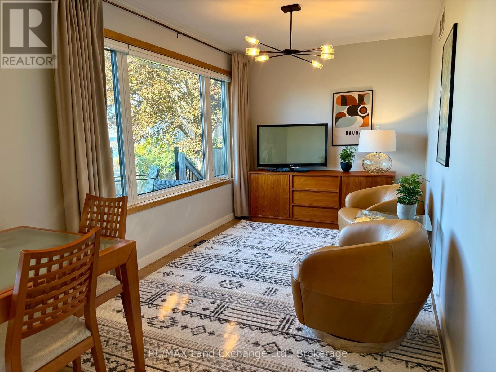 Den with Lake View - 222 Penetangore Row, Kincardine, ON - Indoor