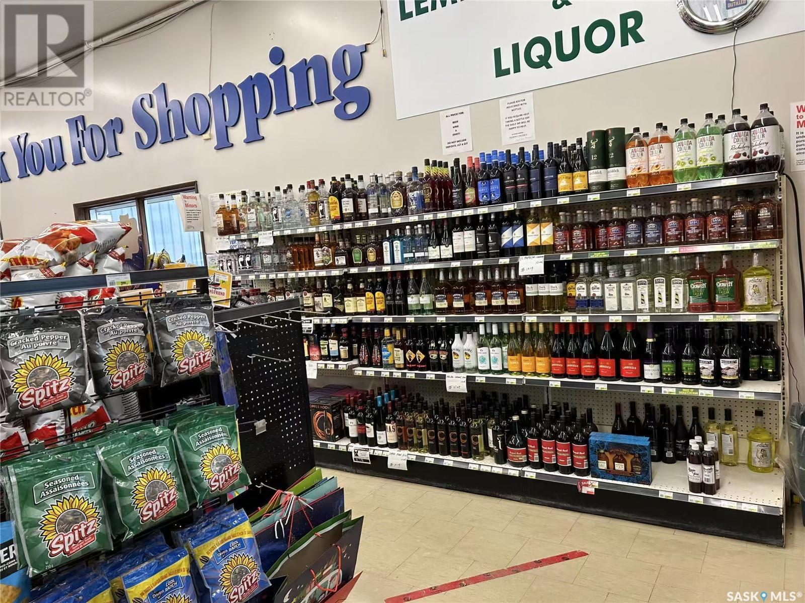 323 Main Street, Lemberg, SK