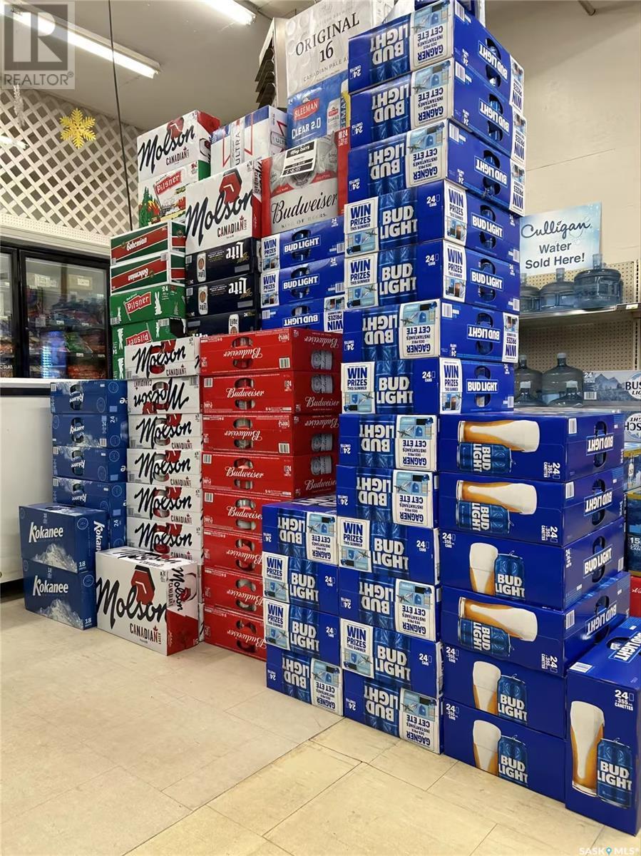 323 Main Street, Lemberg, SK