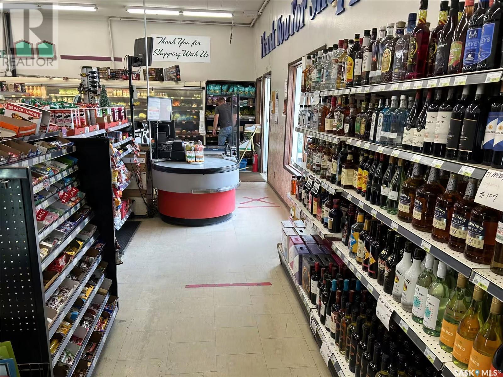 323 Main Street, Lemberg, SK