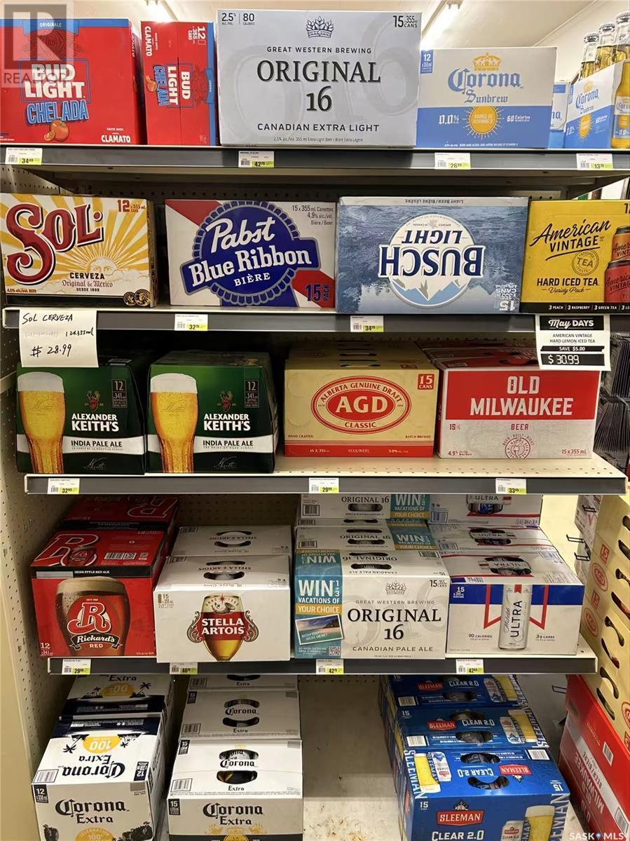 323 Main Street, Lemberg, SK