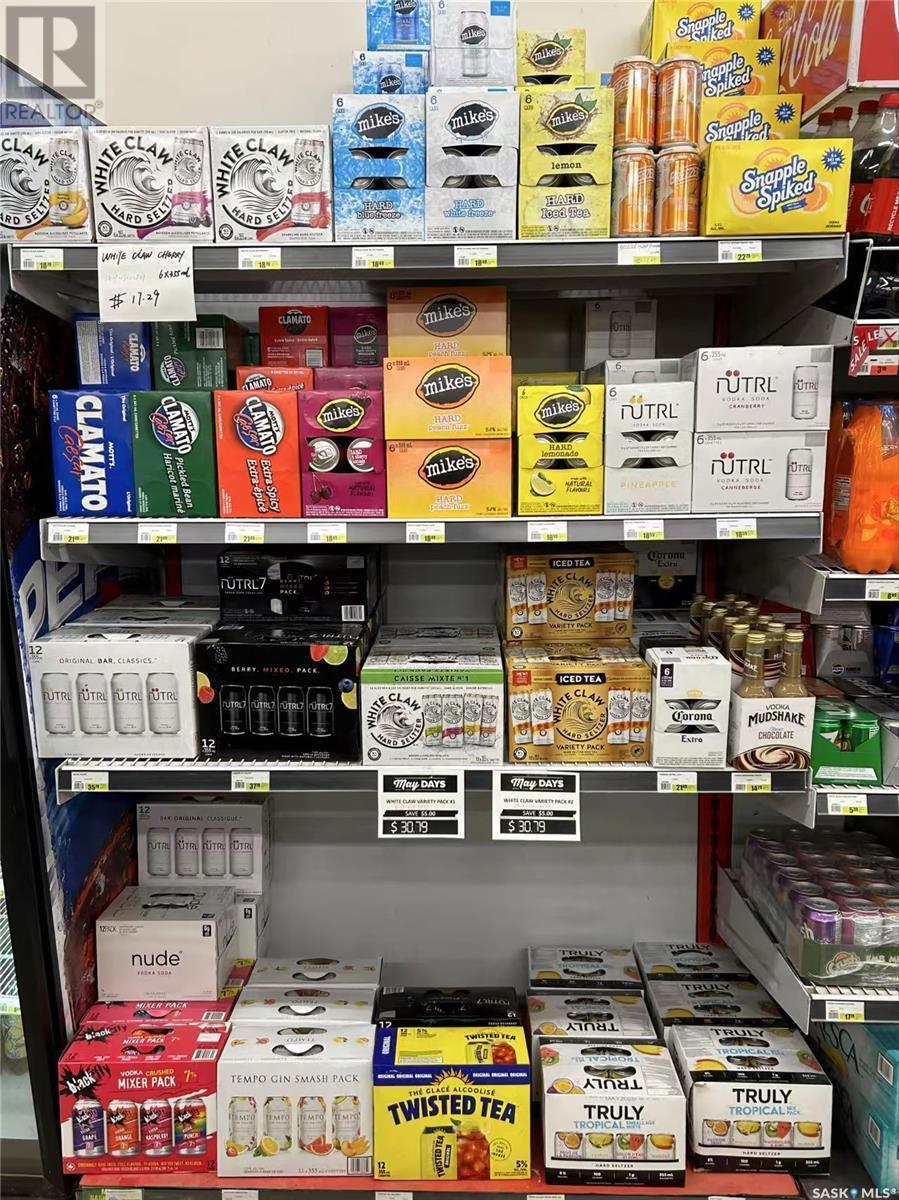 323 Main Street, Lemberg, SK