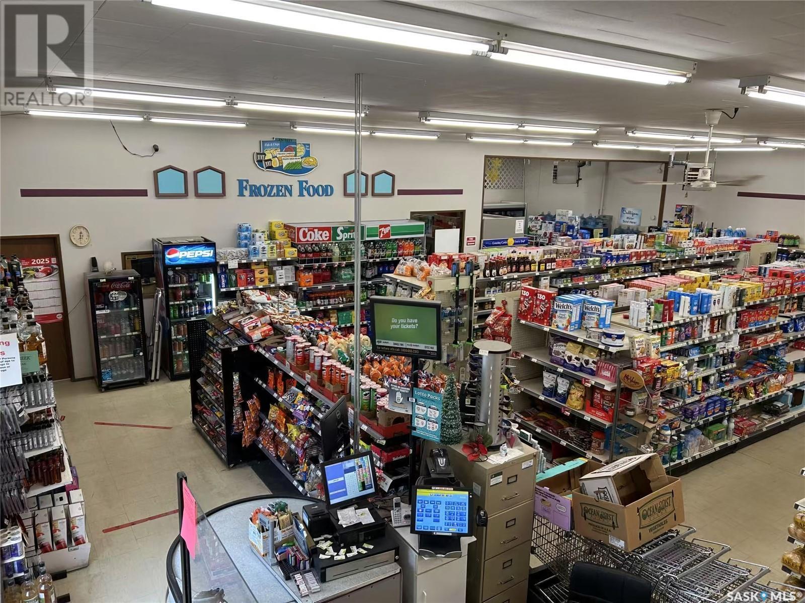 323 Main Street, Lemberg, SK