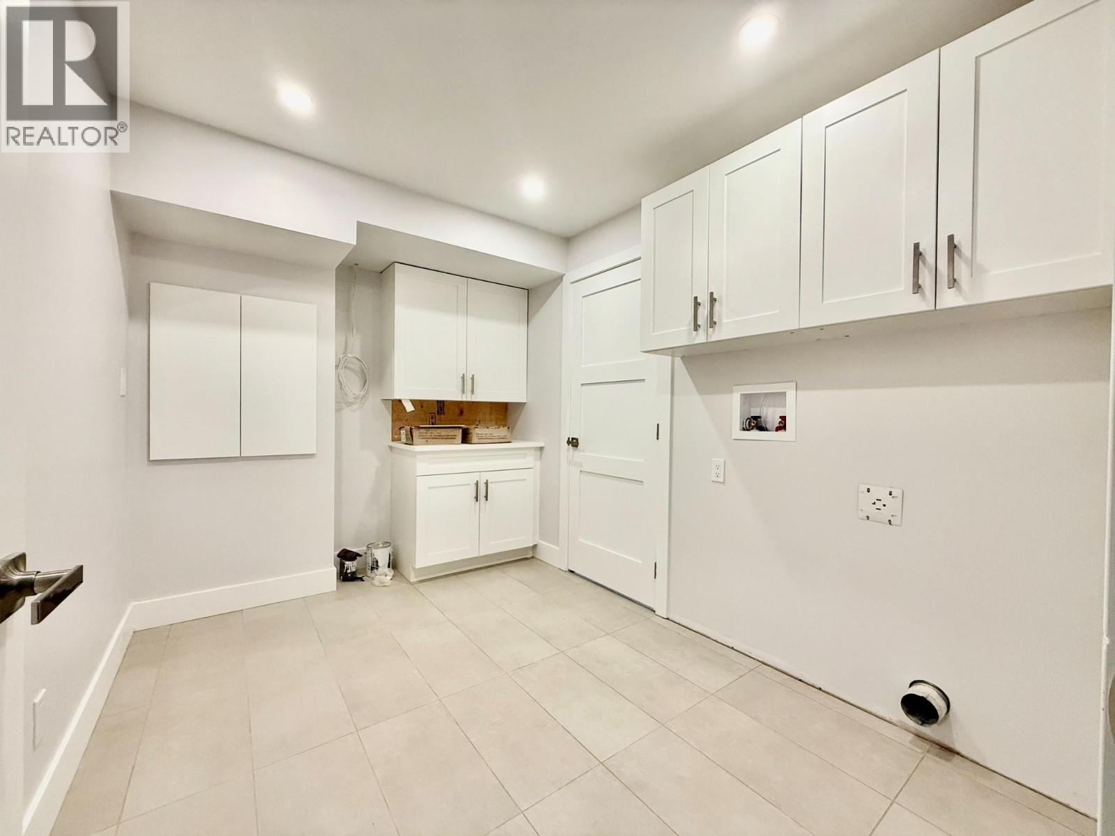 746 Taynton Drive, Invermere, BC - Indoor