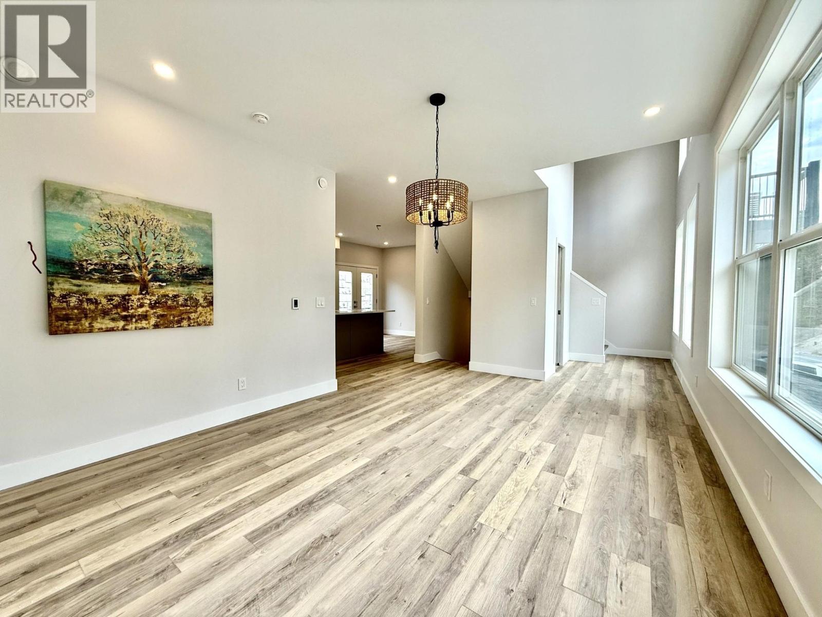 746 Taynton Drive, Invermere, BC - Indoor Photo Showing Other Room