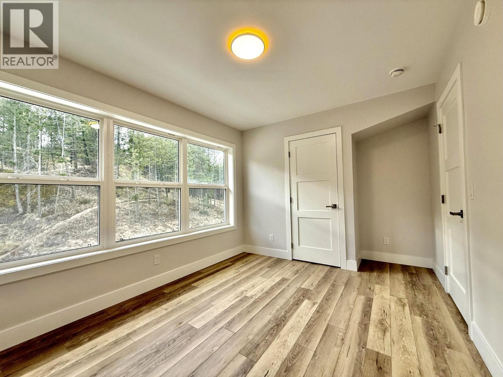 746 Taynton Drive, Invermere, BC - Indoor Photo Showing Other Room