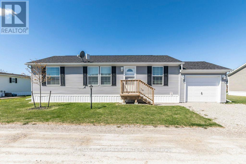 9 Hickory Hollow, Haldimand, ON - Outdoor
