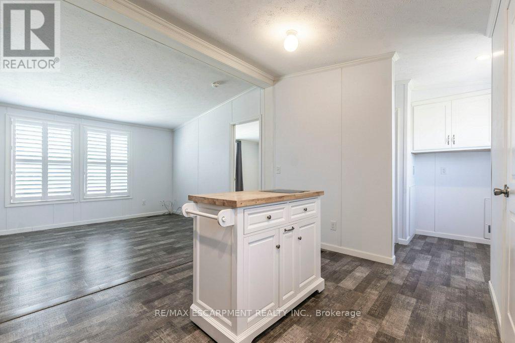 9 Hickory Hollow, Haldimand, ON - Indoor Photo Showing Other Room