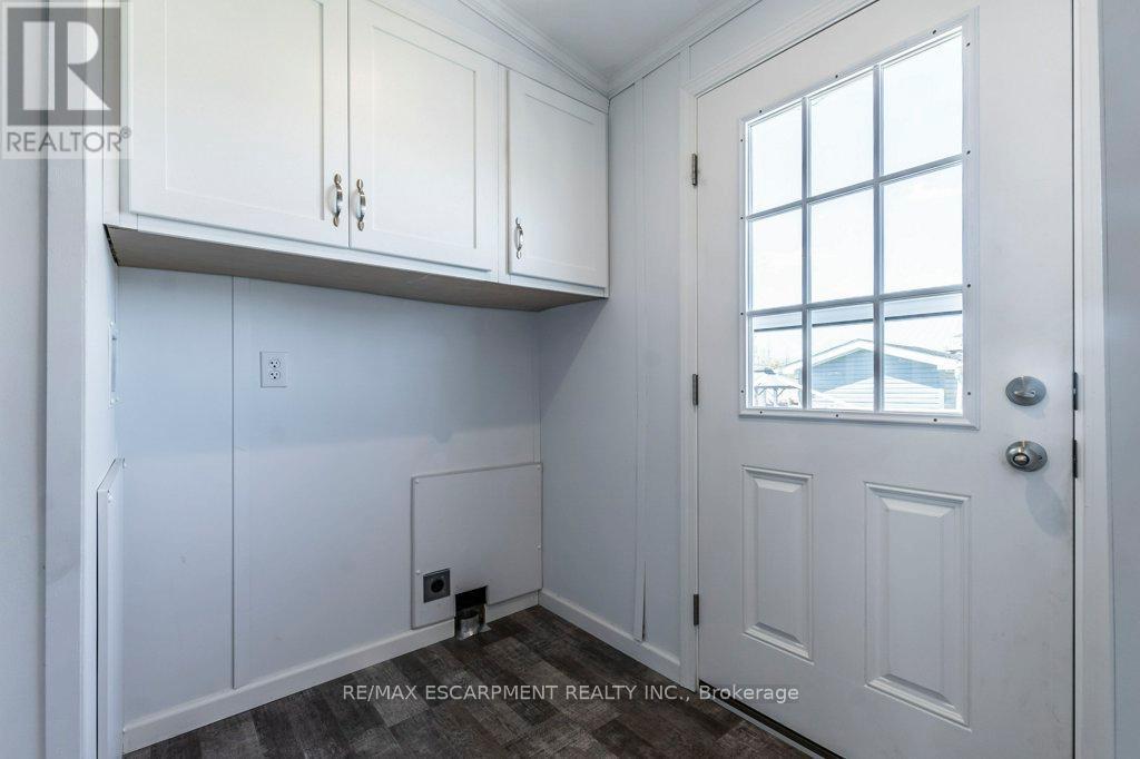 9 Hickory Hollow, Haldimand, ON - Indoor Photo Showing Other Room