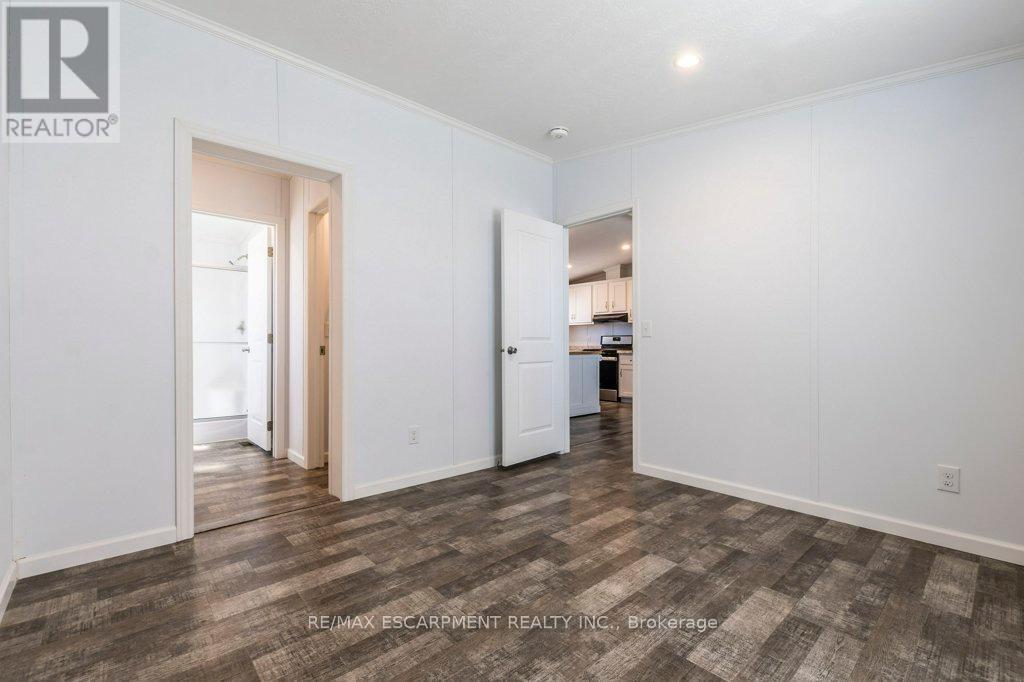 9 Hickory Hollow, Haldimand, ON - Indoor Photo Showing Other Room