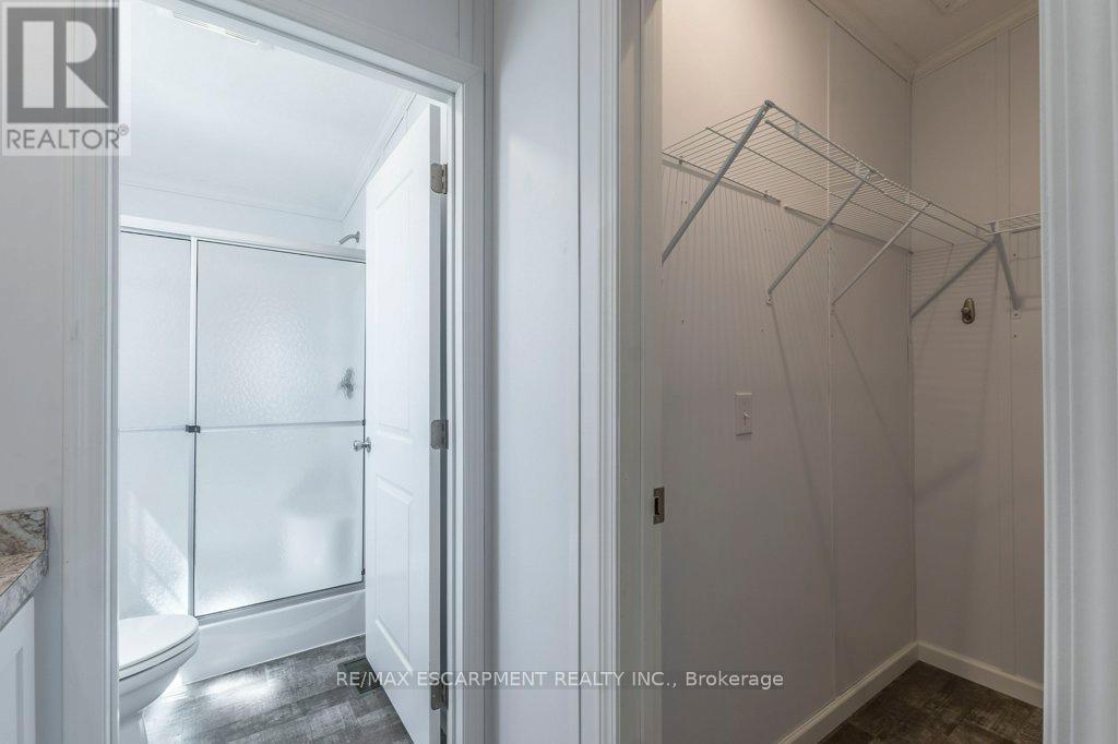 9 Hickory Hollow, Haldimand, ON - Indoor Photo Showing Other Room