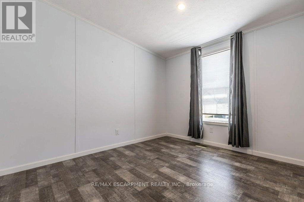 9 Hickory Hollow, Haldimand, ON - Indoor Photo Showing Other Room