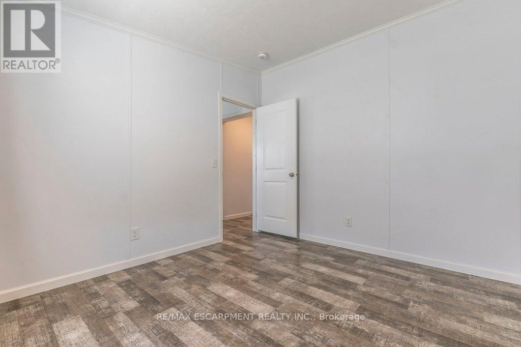 9 Hickory Hollow, Haldimand, ON - Indoor Photo Showing Other Room