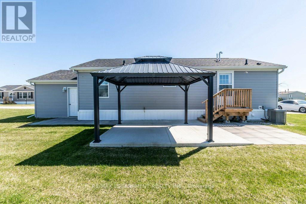 9 Hickory Hollow, Haldimand, ON - Outdoor