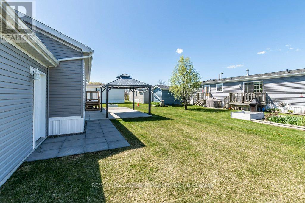 9 Hickory Hollow, Haldimand, ON - Outdoor With Deck Patio Veranda With Exterior