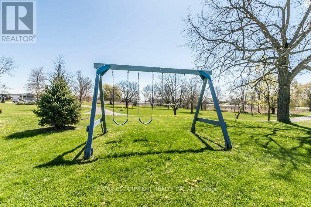 9 Hickory Hollow, Haldimand, ON - Outdoor With View