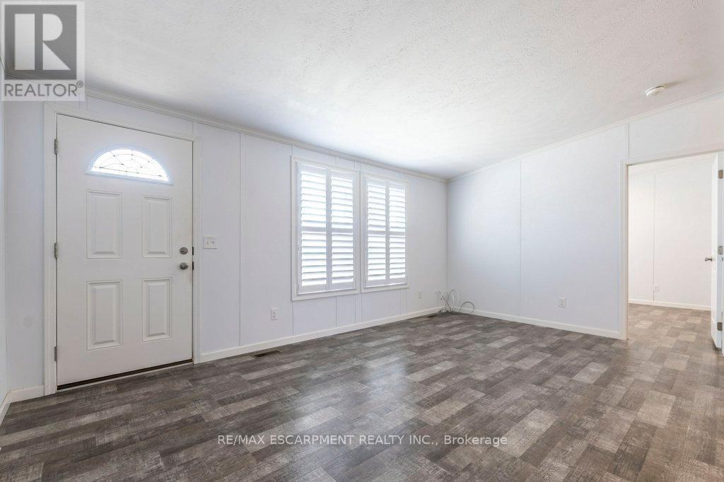 9 Hickory Hollow, Haldimand, ON - Indoor Photo Showing Other Room