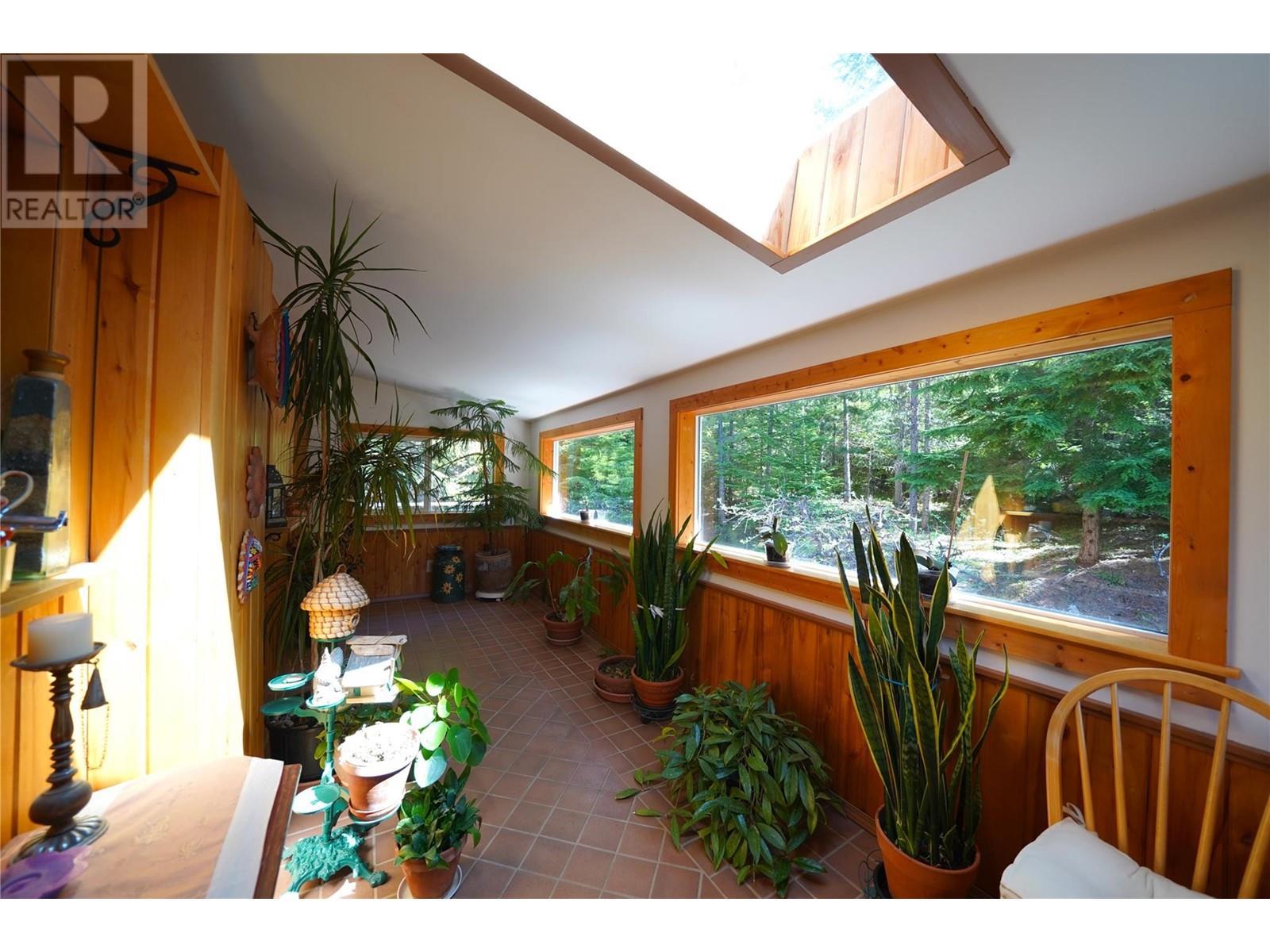 425 Alexander Road, Procter, BC -