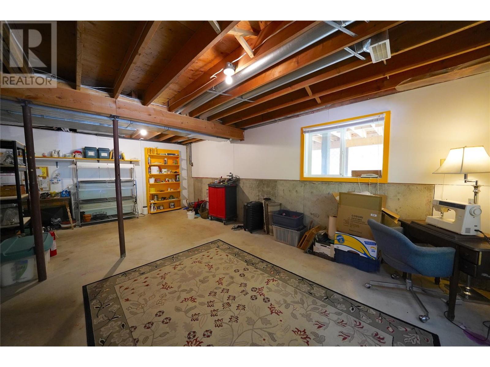425 Alexander Road, Procter, BC - Indoor Photo Showing Basement