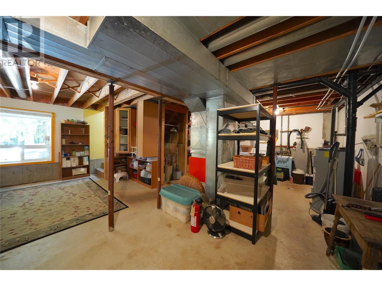 425 Alexander Road, Procter, BC - Indoor