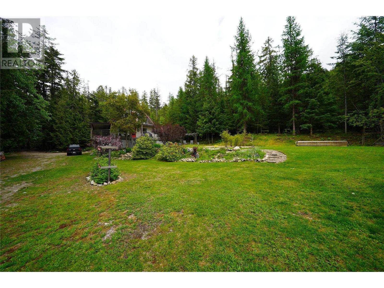 425 Alexander Road, Procter, BC - Outdoor