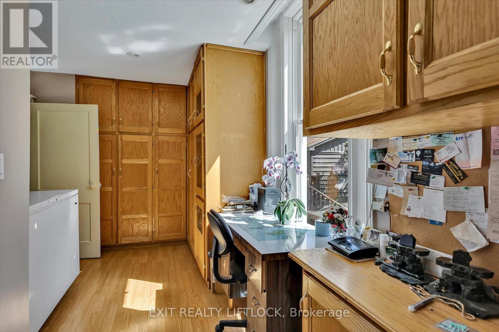 Kitchen - 404 Morton Line, Cavan Monaghan (Cavan Twp), ON