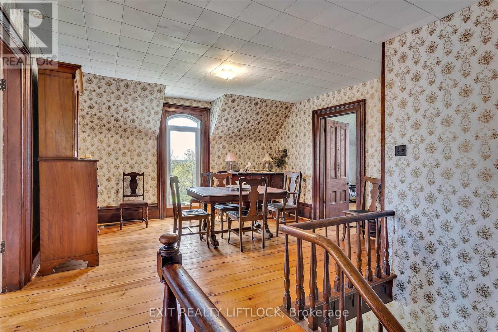 Upper Landing - 404 Morton Line, Cavan Monaghan (Cavan Twp), ON