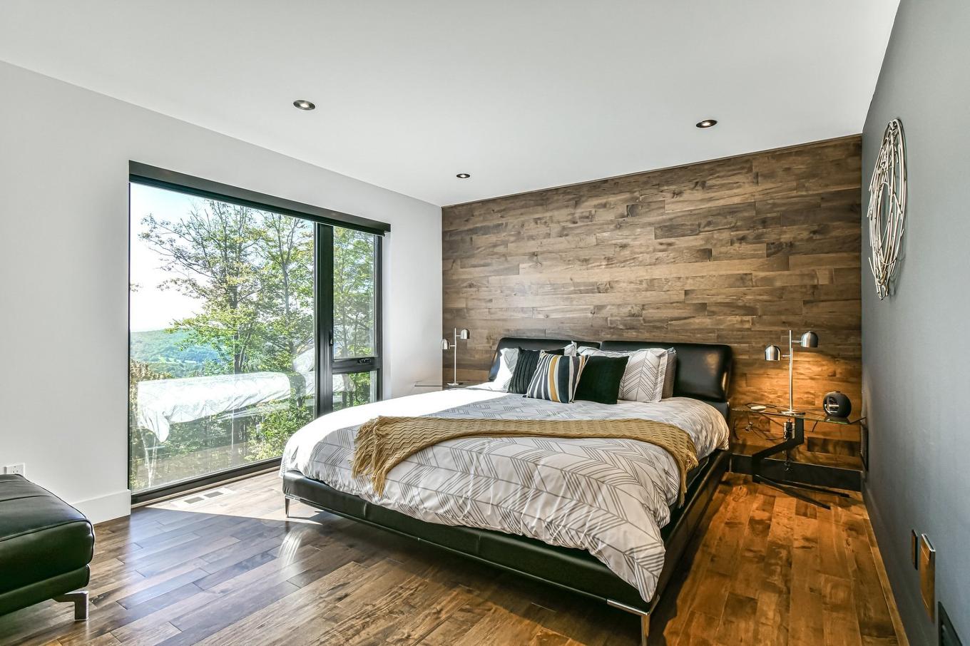 Chambre à coucher principale - 700 Mtée De L'Adret, Sainte-Adèle, QC - Indoor Photo Showing Bedroom