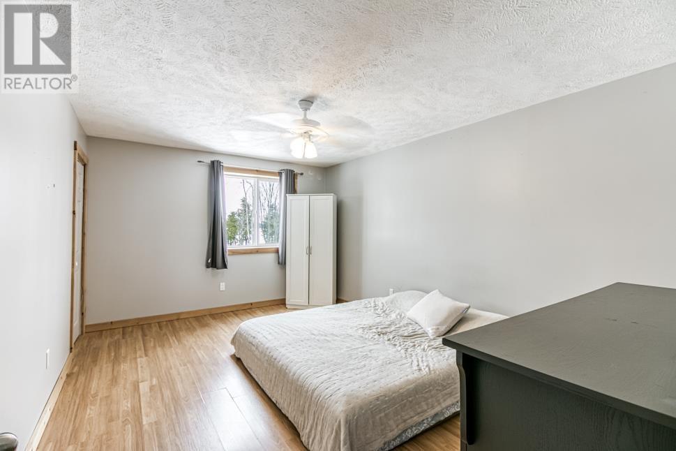 241 Grandor Road, Kagawong, ON - Indoor Photo Showing Bedroom
