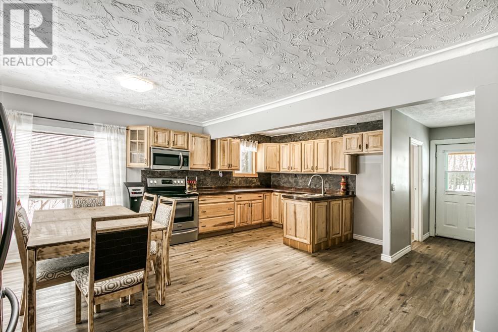 241 Grandor Road, Kagawong, ON - Indoor Photo Showing Kitchen