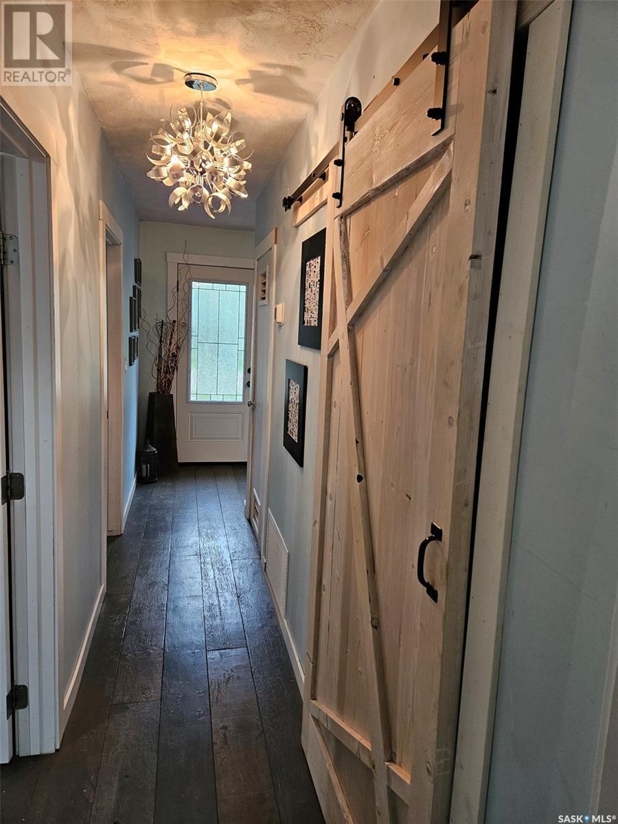 306 West 1St Street, Alida, SK - Indoor Photo Showing Other Room