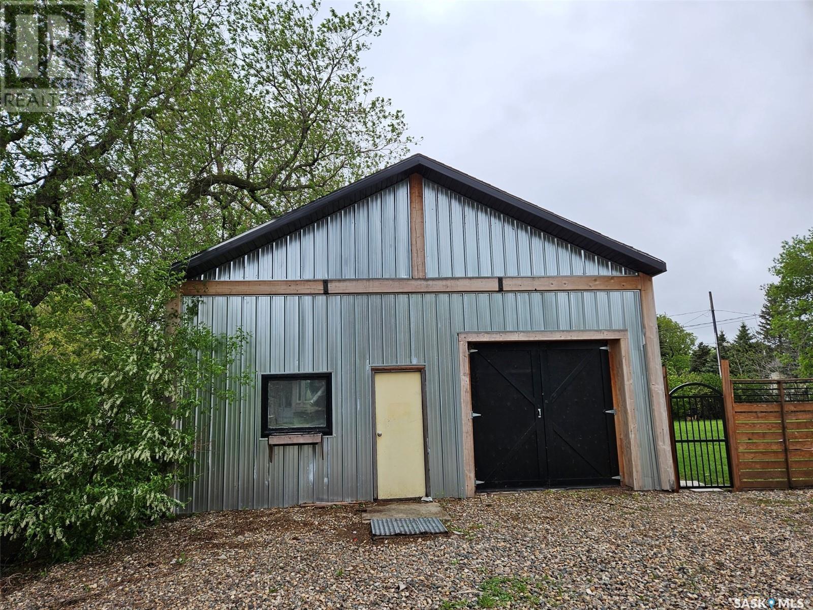 306 West 1St Street, Alida, SK - Outdoor With Exterior
