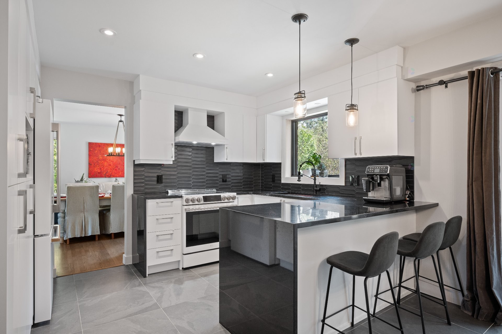 Kitchen - 153 Route 323, Brébeuf, QC - Indoor Photo Showing Kitchen With Upgraded Kitchen