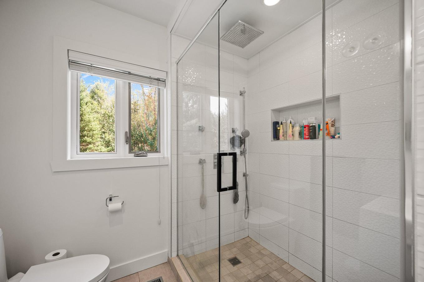 Bathroom - 153 Route 323, Brébeuf, QC - Indoor Photo Showing Bathroom