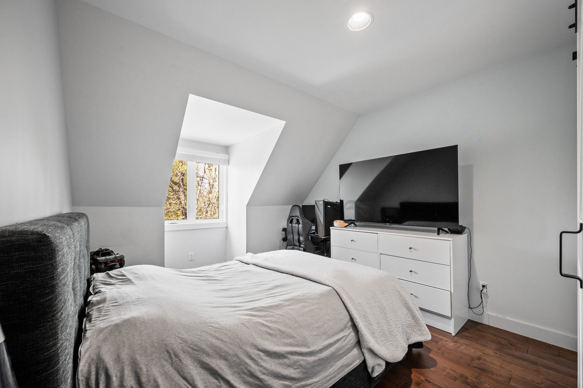 Bedroom - 153 Route 323, Brébeuf, QC - Indoor Photo Showing Bedroom