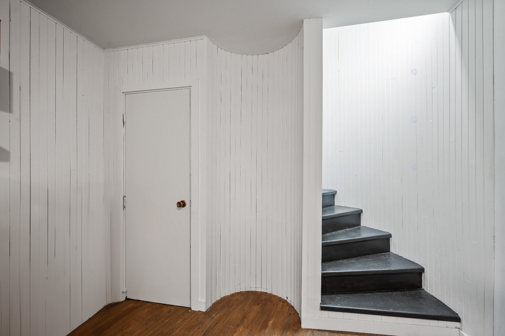 Staircase - 153 Route 323, Brébeuf, QC - Indoor Photo Showing Other Room