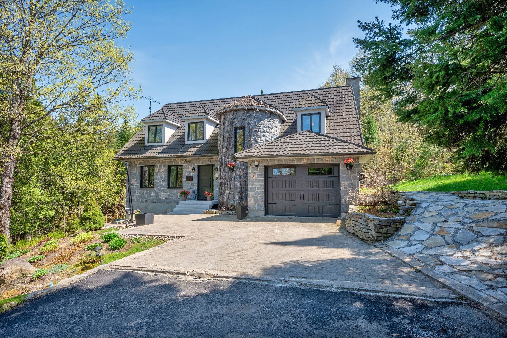 Front of Structure - 153 Route 323, Brébeuf, QC - Outdoor