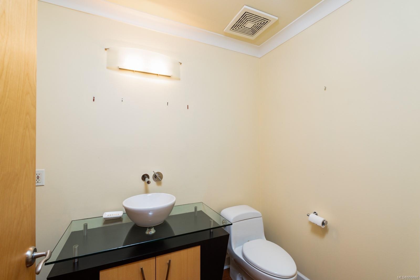 821-21 Dallas Rd, Victoria, BC - Indoor Photo Showing Bathroom