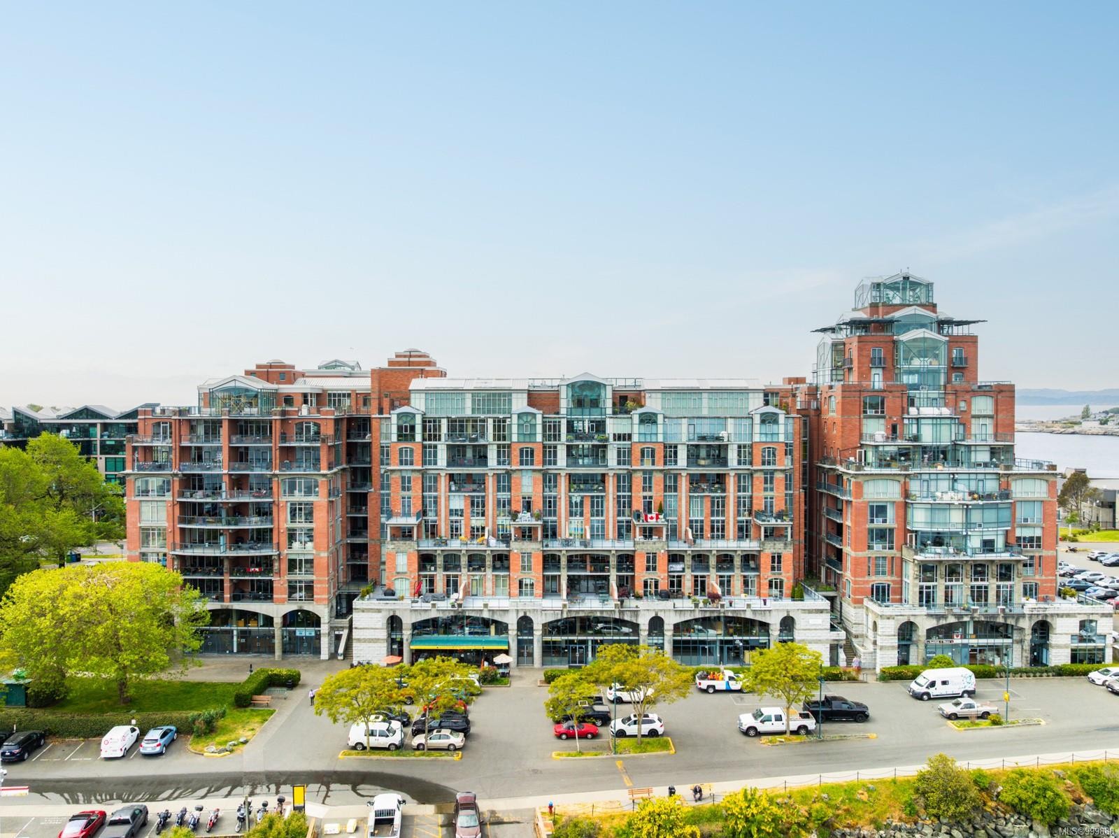 821-21 Dallas Rd, Victoria, BC - Outdoor With Facade