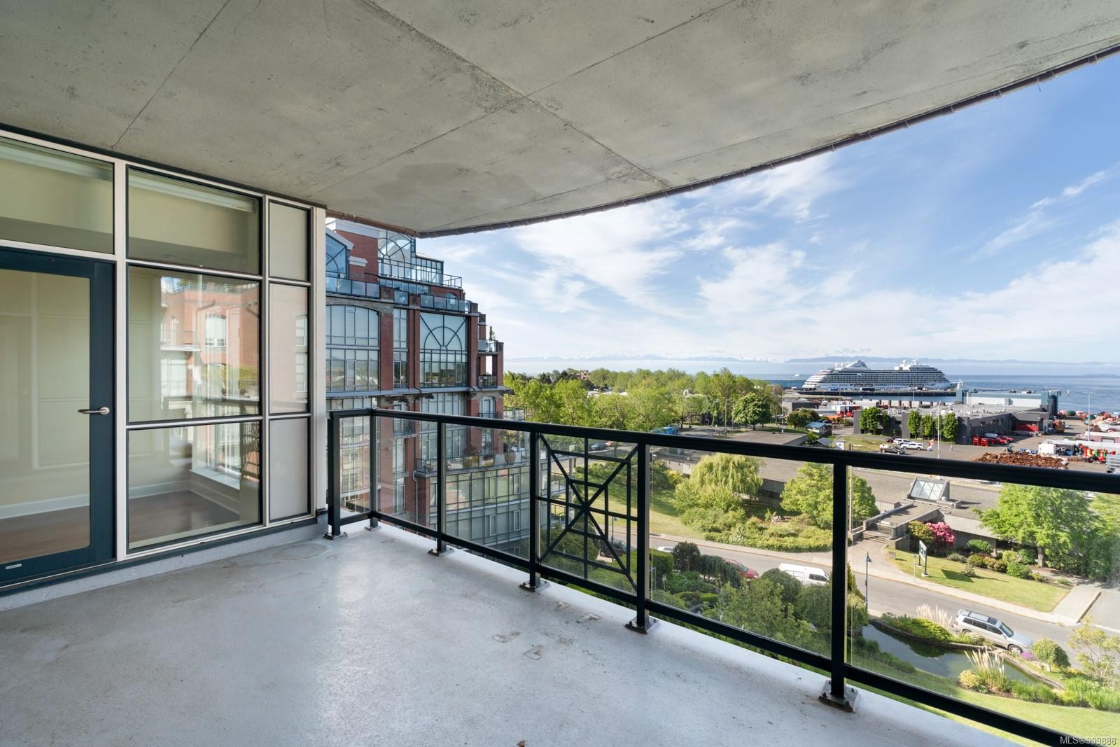 821-21 Dallas Rd, Victoria, BC - Outdoor With View With Exterior