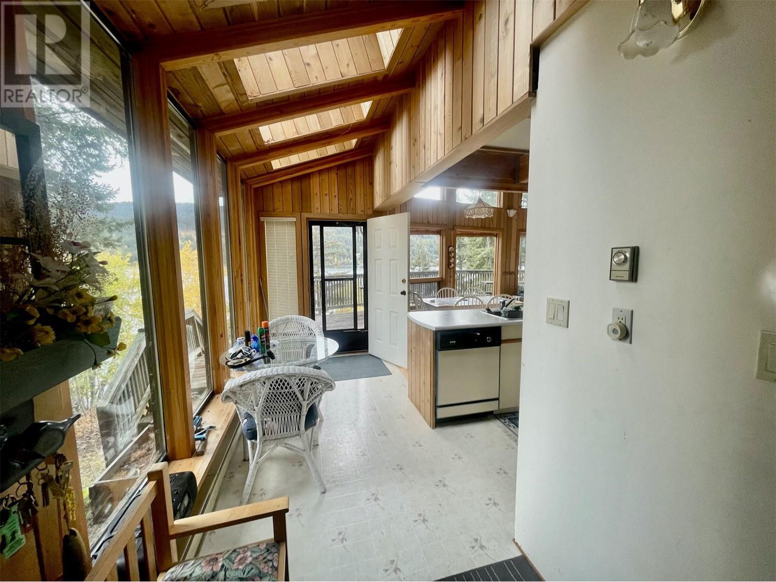 8200 Gun Lake West Road, Gold Bridge, BC - Indoor Photo Showing Other Room