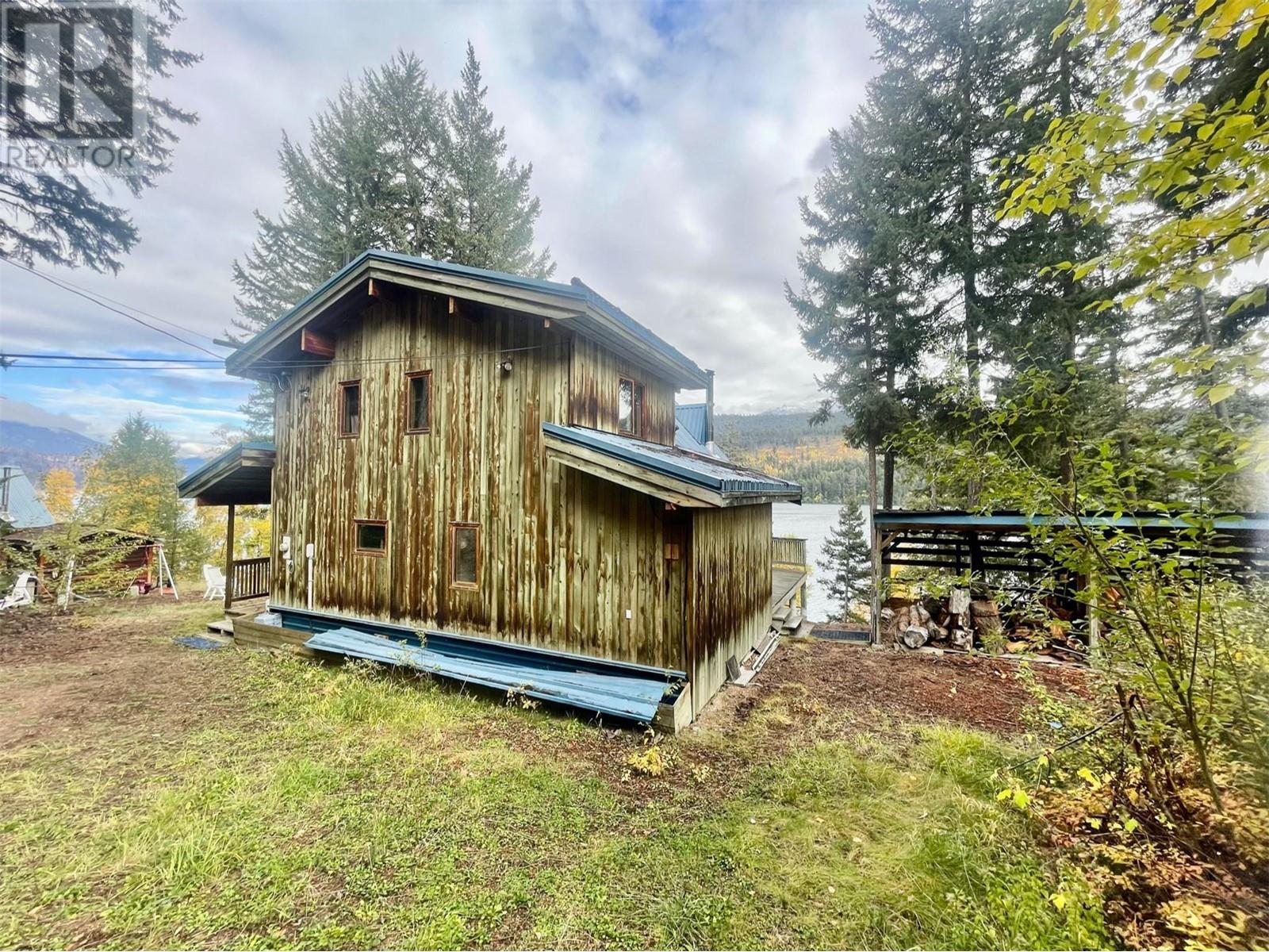 8200 Gun Lake West Road, Gold Bridge, BC - Outdoor