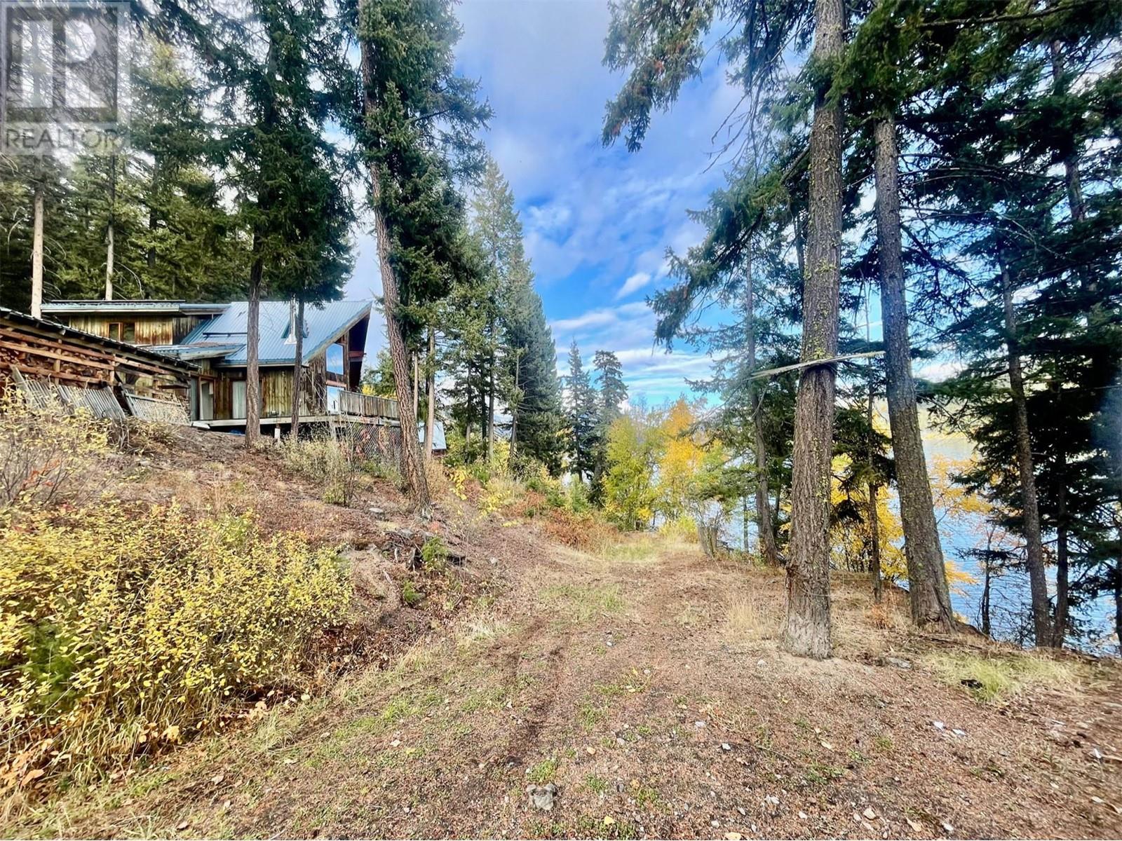 8200 Gun Lake West Road, Gold Bridge, BC - Outdoor