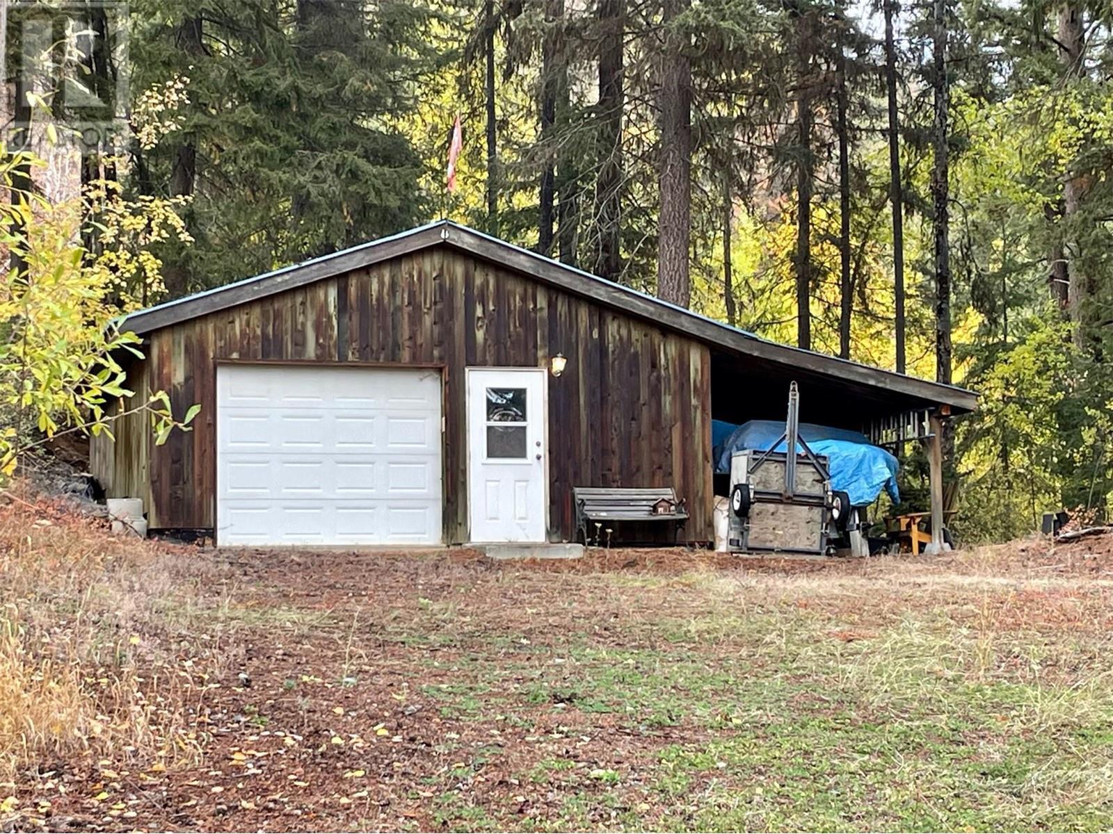 8200 Gun Lake West Road, Gold Bridge, BC - Outdoor With Exterior